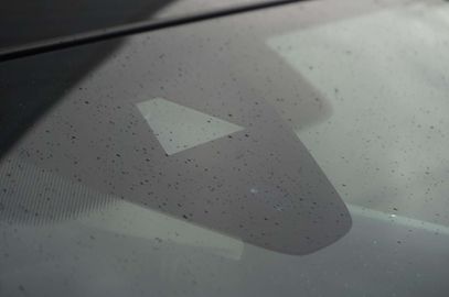 Car image 36