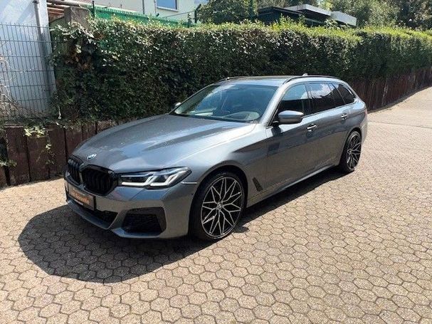 BMW 520d Touring xDrive 140 kW image number 8