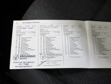 Car image 38