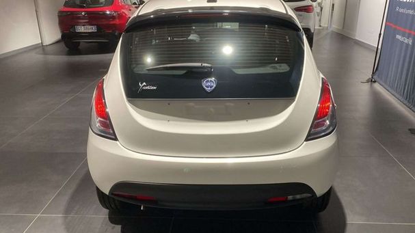 Lancia Ypsilon 51 kW image number 5