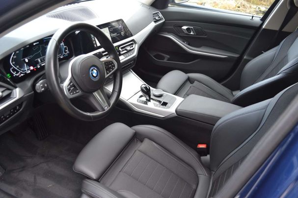 BMW 320 e M Sport 150 kW image number 5