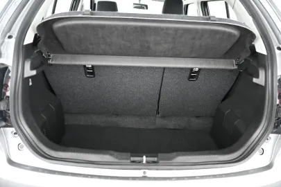 Car image 31