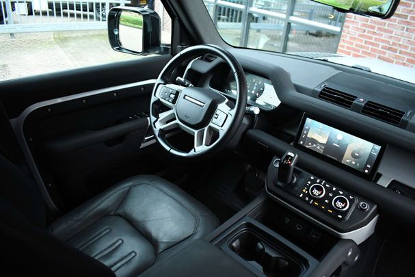 Land Rover Defender 110 3.0 D250 183 kW image number 3