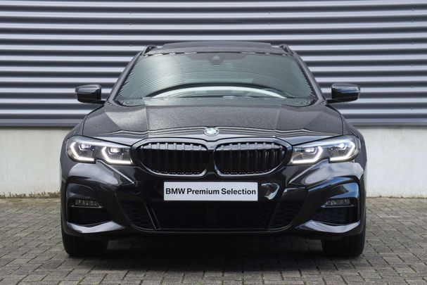 BMW 330e Touring M Sport 215 kW image number 2