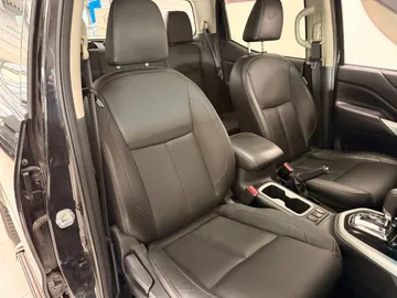 Car image 36