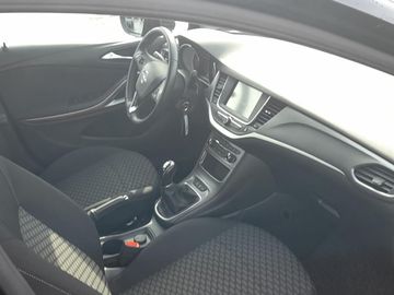 Car image 10