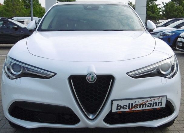 Alfa Romeo Stelvio 2.0 First Edition 206 kW image number 3