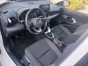 Car image 11