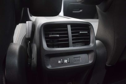 Car image 38