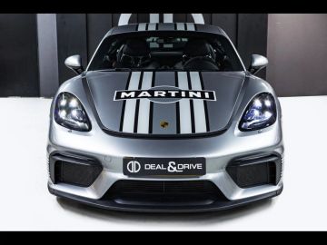 Car image 3