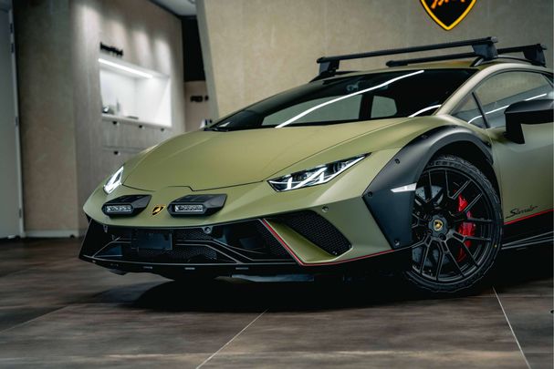 Lamborghini Huracan 4 449 kW image number 16