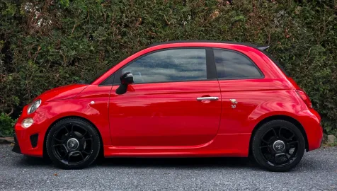 Car image 2
