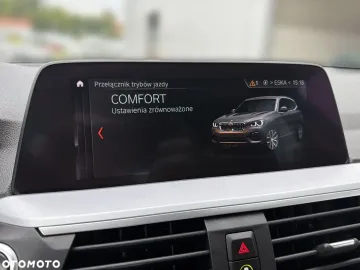 Car image 32
