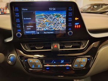 Car image 11