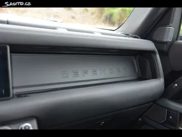 Car image 27