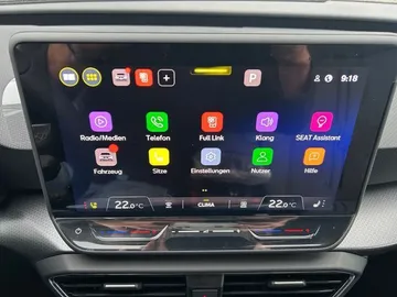 Car image 36