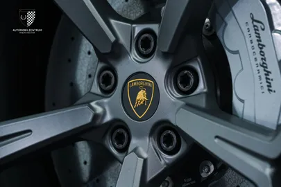 Car image 35