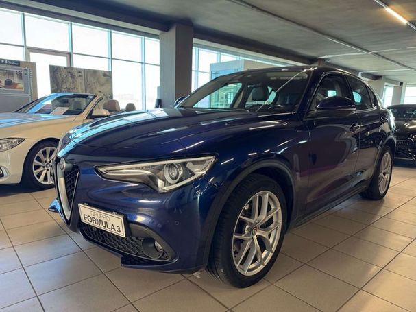 Alfa Romeo Stelvio 2.2 Diesel AT8 140 kW image number 1