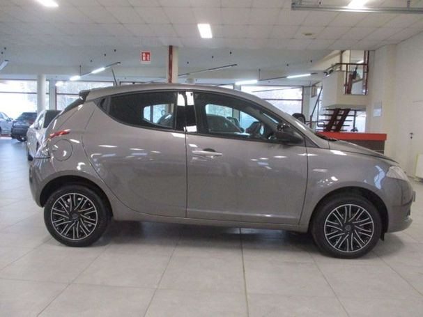 Lancia Ypsilon 51 kW image number 4