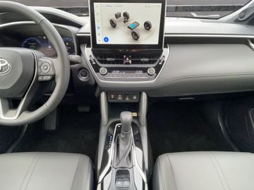 Car image 16