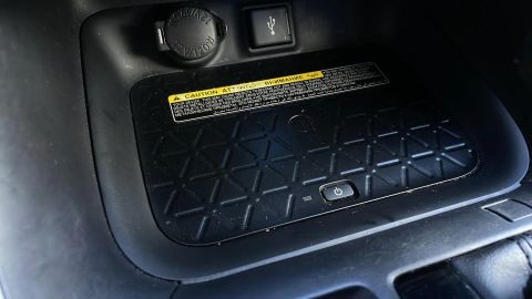 Car image 28