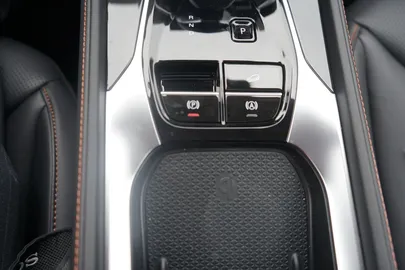 Car image 29