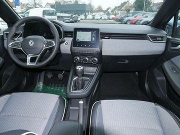 Car image 18