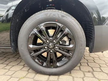 Car image 37