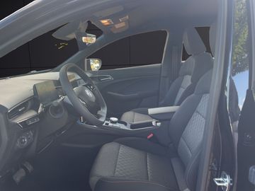 Car image 9