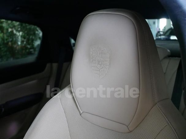 Porsche Cayenne Coupe E-Hybrid Tiptronic 340 kW image number 17