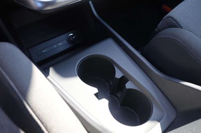 Car image 37