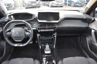 Car image 16