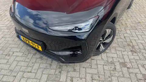 Car image 34