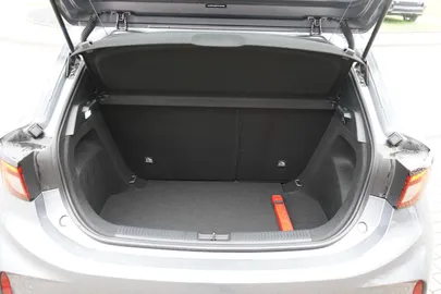 Car image 35
