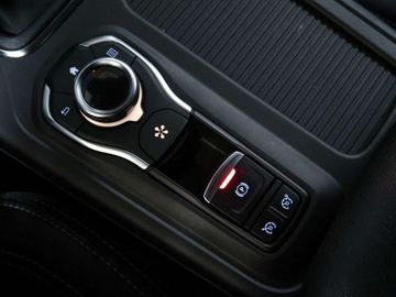 Car image 36