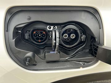 Car image 36