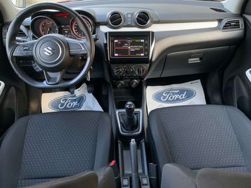 Car image 10