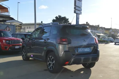 Car image 24