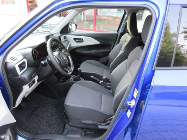 Suzuki Swift 1.2 Hybrid Comfort Allgrip 61 kW image number 13