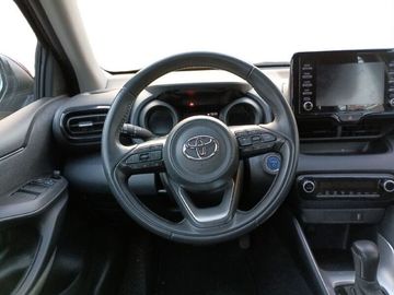 Car image 10