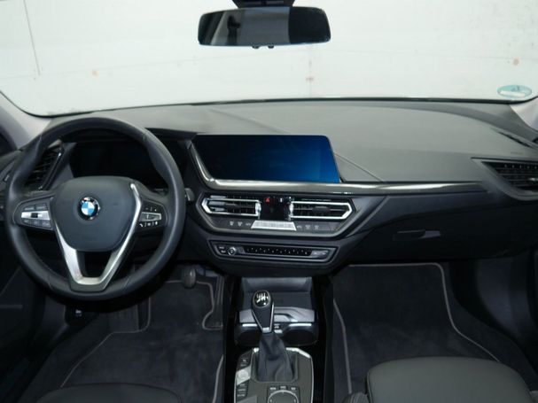 BMW 118i Sport Line 100 kW image number 7