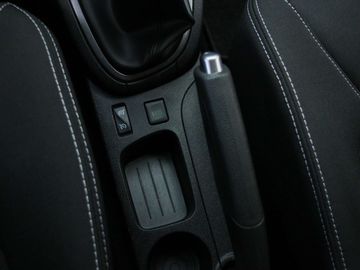 Car image 37