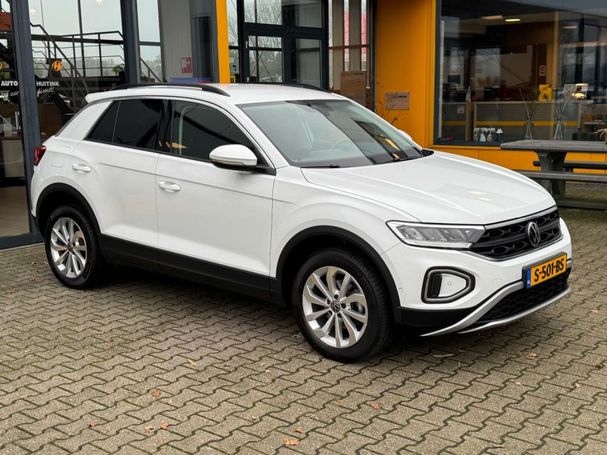 Volkswagen T-Roc 1.0 TSI T-Roc 81 kW image number 2