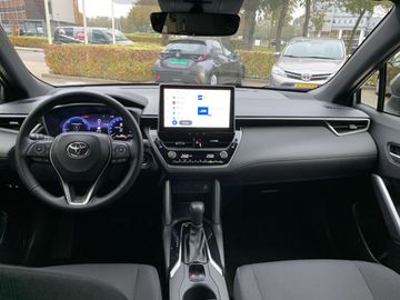 Car image 14