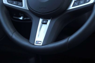 Car image 38