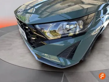 Car image 31