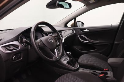 Car image 13