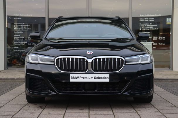 BMW 530 Touring xDrive 215 kW image number 2