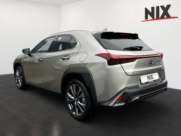 Lexus UX 300h 144 kW image number 4