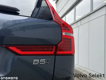 Car image 37
